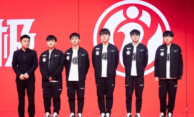 个新的标杆 个新的标杆