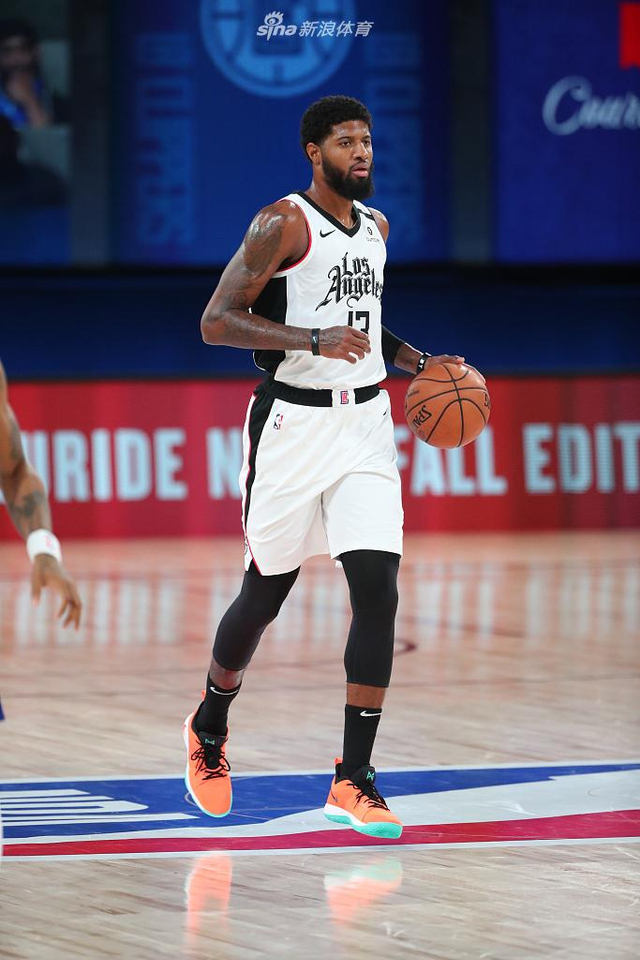 提供了一个 提供了一个