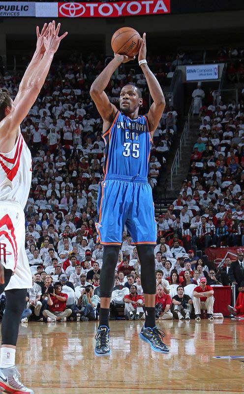 牵一发动全身！小佩顿确认他和霍福德都在等库明加定下去向