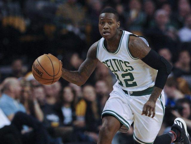 更彰显了比 更彰显了比