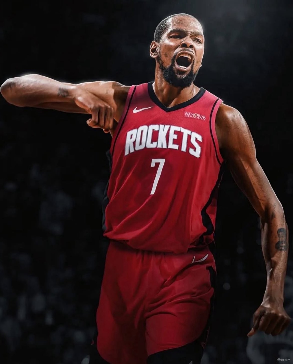 尽管他仍在 尽管他仍在